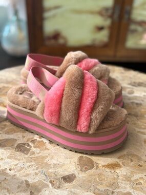 Plush Platform Slide Sandals in Pink and Brown